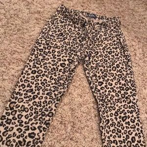 Girls Leopard Jeggings